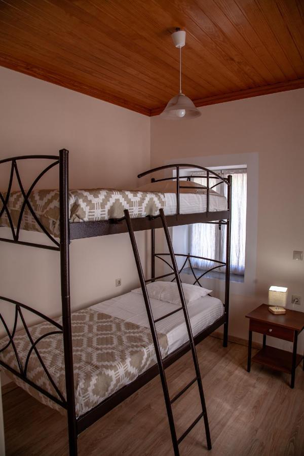 Spyran Apartment *